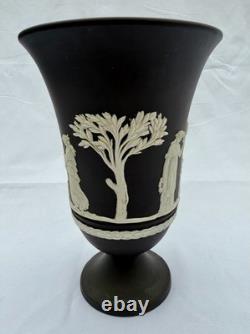 Rare Vintage Collection Wedgwood Black Jasperware Footed Vase 7,3 England 1968
