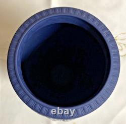 Rare Vintage Wedgwood Jasperware Portland Blue Bountiful Vase 8 Tall