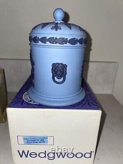 Rare Wedgwood Jasperware Commemorative Silver Jubilee Cigarette Jar. Boxed