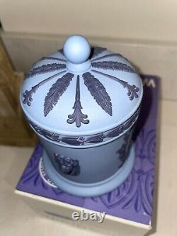 Rare Wedgwood Jasperware Commemorative Silver Jubilee Cigarette Jar. Boxed