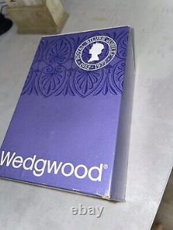 Rare Wedgwood Jasperware Commemorative Silver Jubilee Cigarette Jar. Boxed