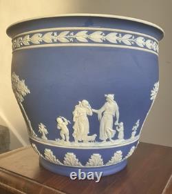 Stunning Jardiner. Jasper Ware Pottery. Imperfections Shown In Pictures