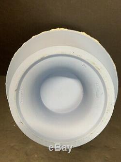 VTG Wedgwood Cream Color On Celadon Jasperware Round Footed Imperial Bowl 8 W