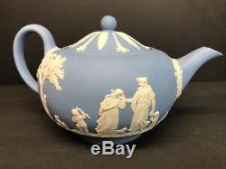 VTG Wedgwood England Blue & White Jasperware Large Teapot 5 in Tall England