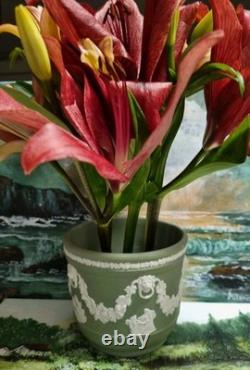 VTG Wedgwood England Jasperware Green jardiniere cachepot planter neoclassical