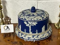 Victorian English Jasperware Cheese Keeper/Serving Dome in the Style of Wedgwood