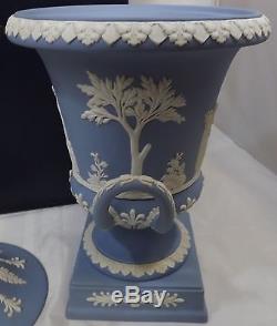 Vintage Boxed 12 Wedgwood Jasperware Lidded Campana Urn Classical Decoration