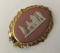 Vintage Gold Plated Classical Pink Jasper Ware Wedgwood England Brooch Pin Boxed