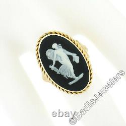 Vintage Wedgwood 14k Gold Oval Bezel Jasperware with Fairy Cameo Twisted Wire Ring