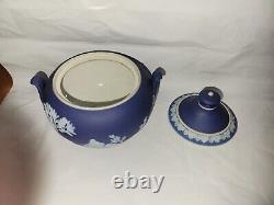 Vintage Wedgwood Dark Blue Jasperware Large Sugar Bowl & Lid England