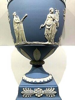 Vintage Wedgwood Jasperware Blue (Solid) Covered Vase Urn #264 withMuses NOS MT