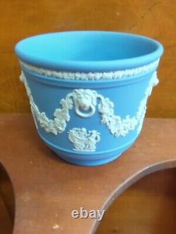 Vintage Wedgwood Jasperware Jardiniere Cache Pot, Planter, White Over Blue