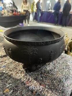 WEDGWOOD Black Basalt Three Footed Sacrifice Bowl 20cm