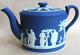 Wedgwood Dark Blue Jasperware Teapot Dated 1903 (ref9682)