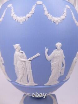 WEDGWOOD JASPER WARE GREEK MUSES LIDDED VASE c. 1969