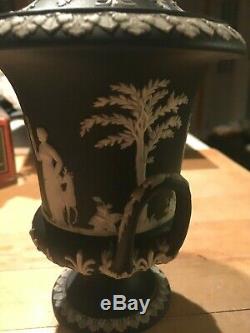 WEDGWOOD Jasperware Rare Black Dip 6.5 Campana Urn Vase Handles Lid 1900 NICE