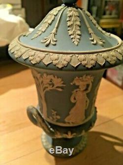 WEDGWOOD Jasperware Rare Blue Dip 6.5 Campana Urn Vase Handles Lid 1900 NICE
