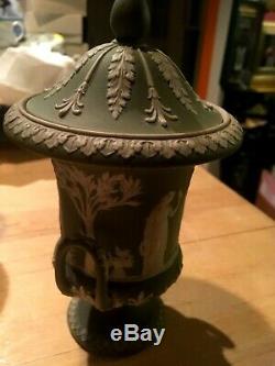 WEDGWOOD Jasperware Rare Green Dip 6.5 Campana Urn Vase Handles Lid 1900 NICE