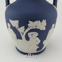 WEDGWOOD PORTLAND BLUE Twin Handled Vase Great Condition