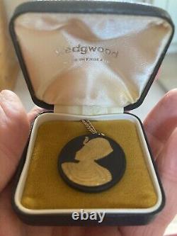 Wedgewood jasperware pendant