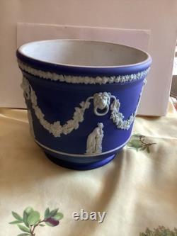 Wedgwood Antique Dark Blue Jasperware Jardiniere Planter/ Pot/vase