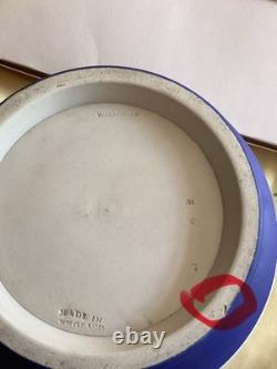 Wedgwood Antique Dark Blue Jasperware Jardiniere Planter/ Pot/vase