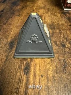 Wedgwood BLACK & Yellow Jasperware LIBRARY COLLECTION EGYPTIAN PYRAMID CLOCK