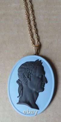 Wedgwood BLUE & BLACK Jasper CAESAR Medallion Gold Coloured Metal Chain Necklace