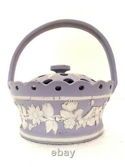 Wedgwood Beautiful And Rare Lilac Coloured Jasperware Flower Sprigs Basket C1810