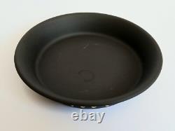 Wedgwood Black And Cane Jasperware Planter And Tray Library Collection