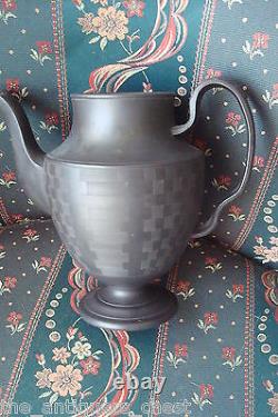 Wedgwood Black Basalt Porcelain COFFEE POT ANTIQUE c1790s WITH WIDOW COVER