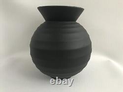 Wedgwood Black Jasper ware Nick Munro vase in excellent condition