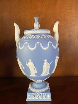 Wedgwood Blue Jasperware 11 3/4 Vase Urn Muses Signed By Tony Baggott 1969