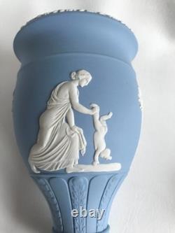 Wedgwood Blue Jasperware Achilles Urn and Lid in excellent condition