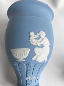 Wedgwood Blue Jasperware Achilles Urn and Lid in excellent condition