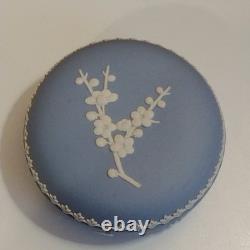 Wedgwood Blue Jasperware Prunus Blossom round trinket box made in England
