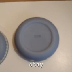 Wedgwood Blue Jasperware Prunus Blossom round trinket box made in England