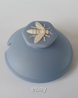 Wedgwood Blue Jasperware Welsh Bee Keepers Association Honey Pot Boxed