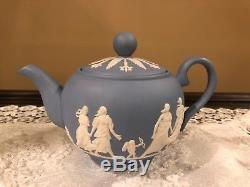 Wedgwood Blue Jasperware set 1 teapot 4 Cups and Saucers, Excellent condition