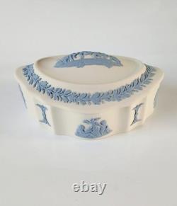 Wedgwood Blue On White Jasperware Cherub Boat Shaped Trinket Box Jasper