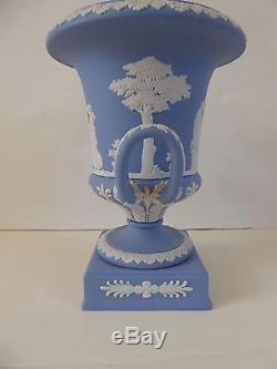 Wedgwood Cream / White On Lavender Jasperware Urn / Vase