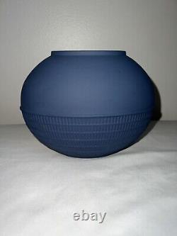 Wedgwood England Interiors Ovoid Beehive Pocket Vase In Midnight Blue New In Box