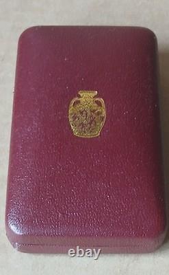 Wedgwood GILDED SILVER & BLACK Jasperware SAUDI Design PENDANT NECKLACE