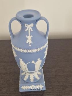 Wedgwood Grecian Vase / Urn Blue Jasperware 1956 22cm High RARE & SPECIAL