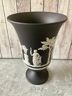 Wedgwood Jasper Jasperware White On Black Large Impressive Arcadian Vase