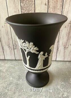 Wedgwood Jasper Jasperware White On Black Large Impressive Arcadian Vase