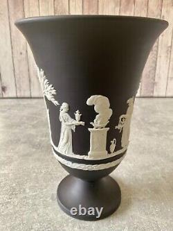 Wedgwood Jasper Jasperware White On Black Large Impressive Arcadian Vase