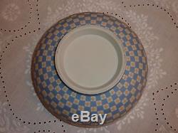 Wedgwood Jasper Ware 3-colour (yellowithblue/white) diced footed bowl