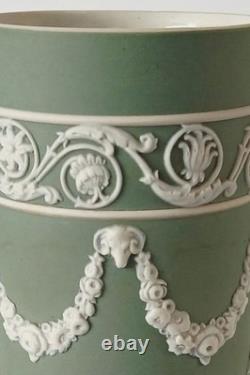 Wedgwood Jasperware Antique Green White Dip Spill Vase Acanthus and Bellflowers