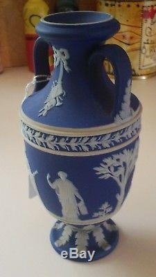Wedgwood Jasperware Antique Portland Blue Dip 6 19th c. Urn Grecian vase Nice